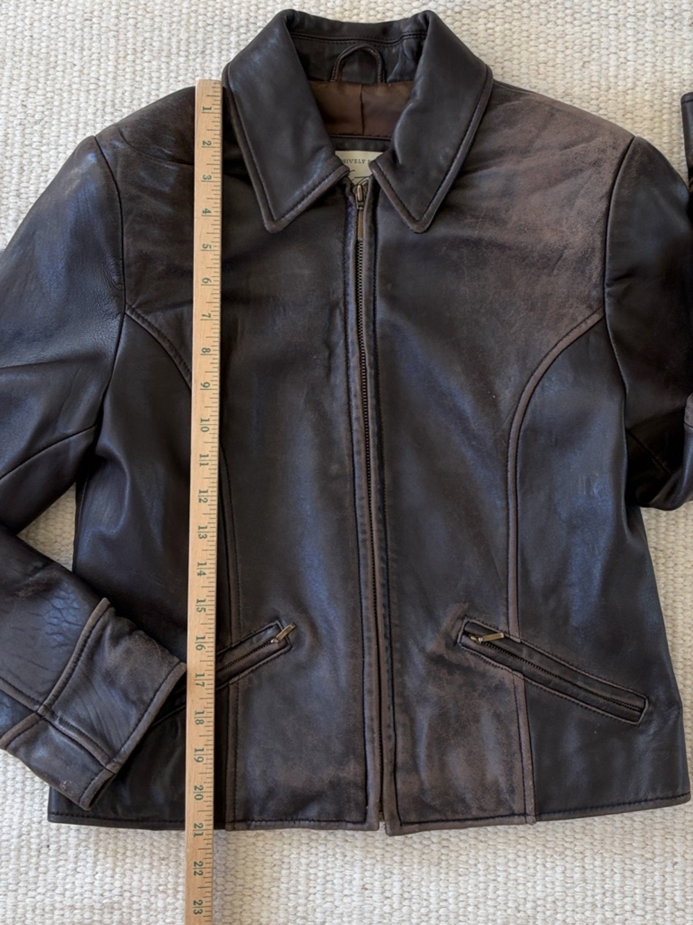 VTG Lord & Taylor Classic Brown Leather Bomber Jacket Zip Front Women’s 4 - Picture 3 of 13